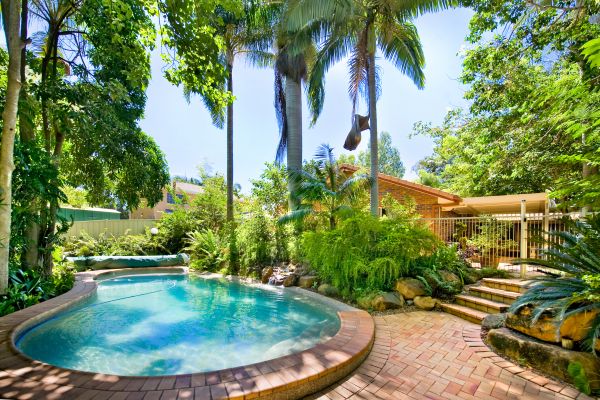 Cost of Pool Patio Paving in Mchenry